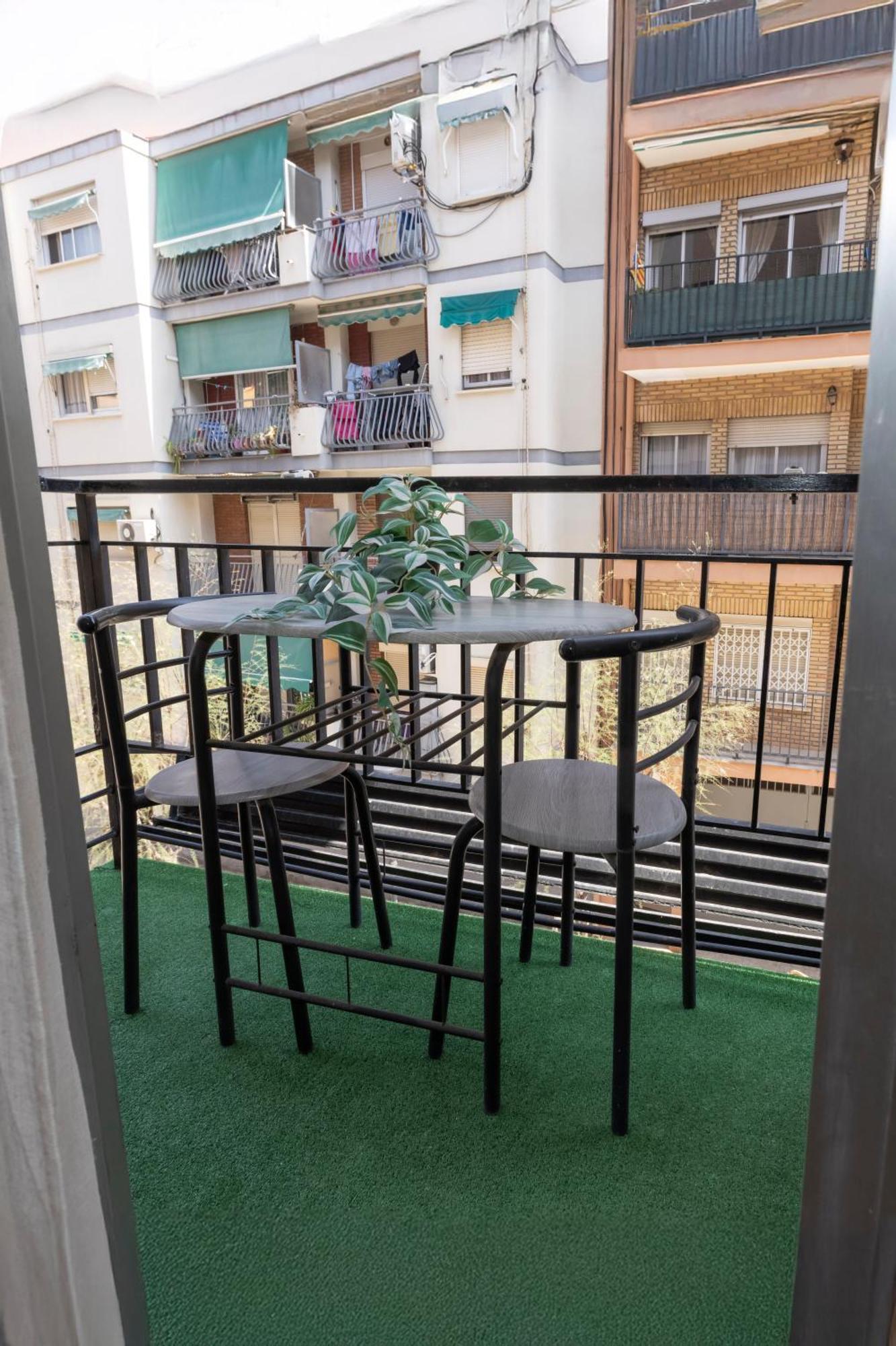 Acogedor Apartamento Valencia 3 Dormitorios Aldaia Exterior photo
